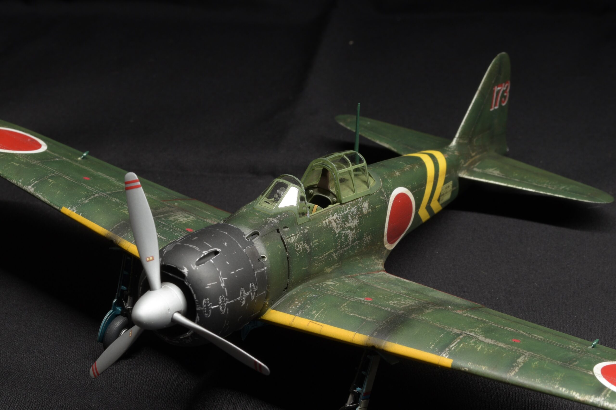 タミヤ1/48 零戦二二型 完成写真 斜め前方から